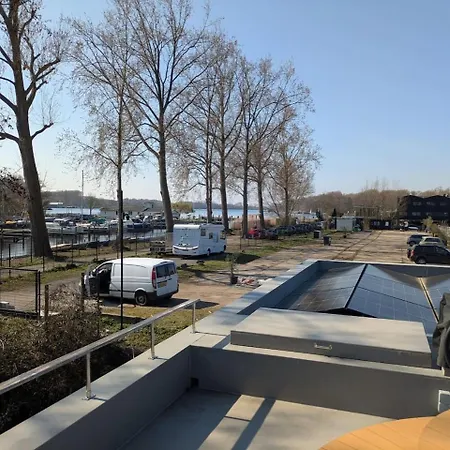 Surla Houseboat Levante South 6 Pax Prázdninový dům Amsterdam