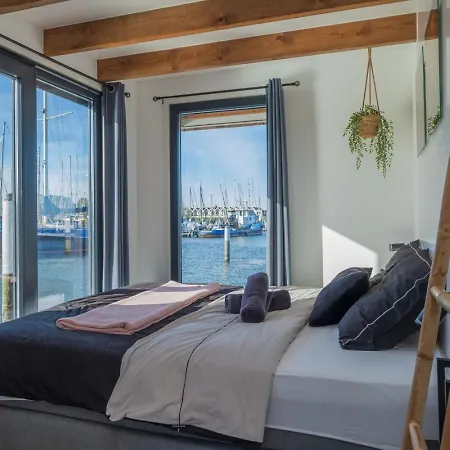 Surla Houseboat Levante South 6 Pax *