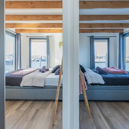 Surla Houseboat Levante South 6 Pax Prázdninový dům